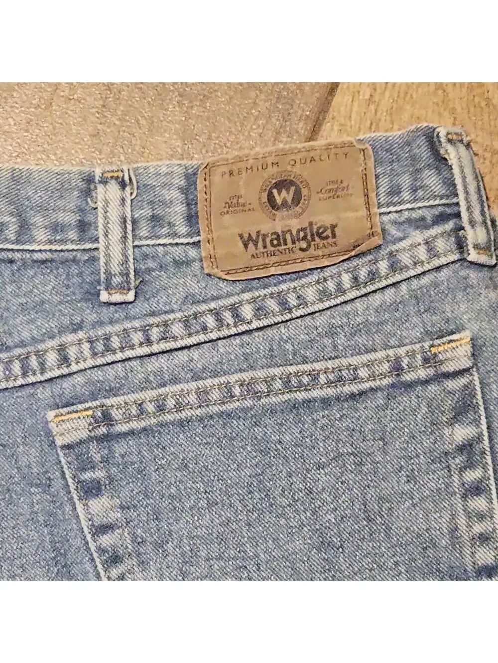 Wrangler Relaxed Fit Jean Short 38. Inseam 8.5